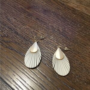 Francesca’s Elegant Gold and White Teardrop Earrings